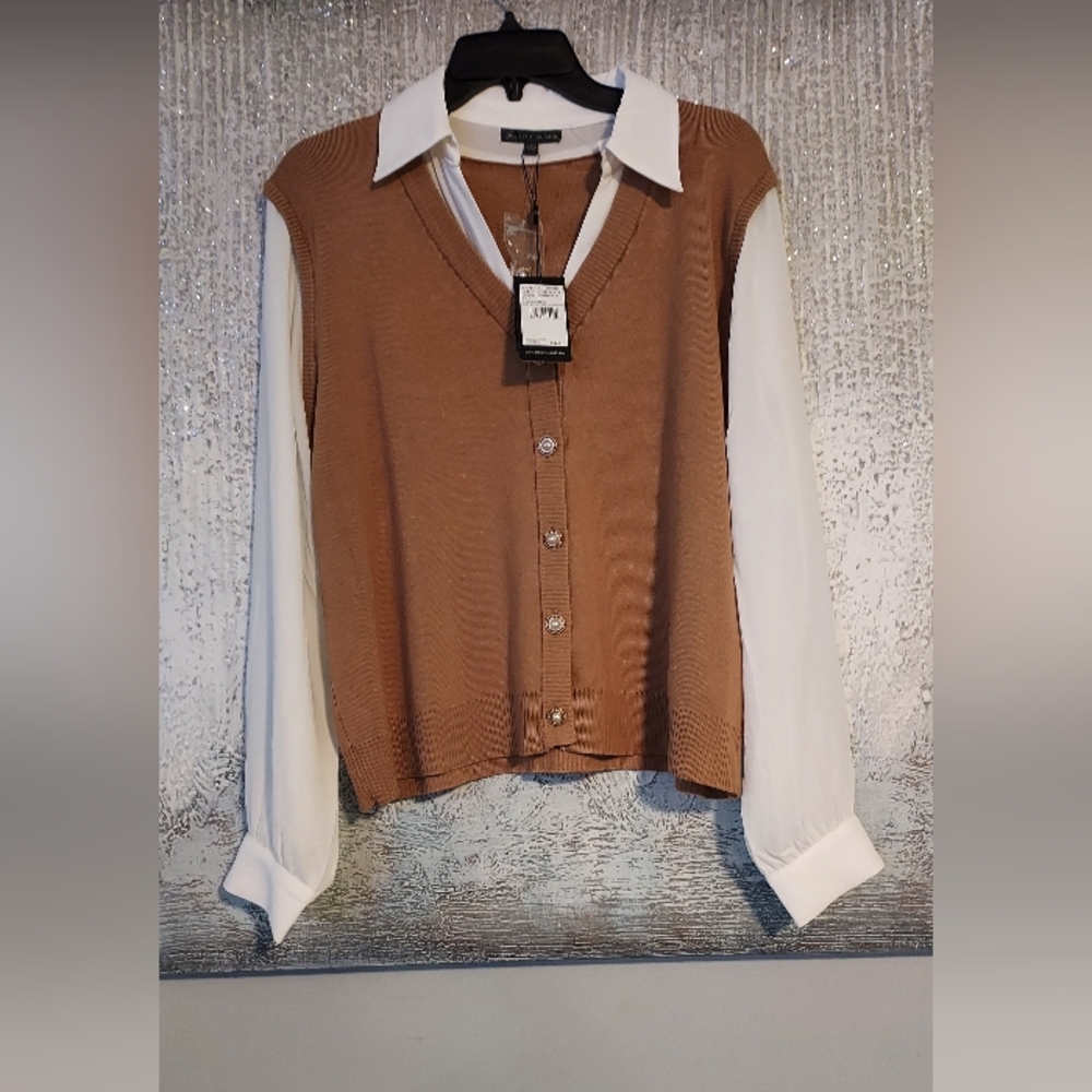 Adrianna Papel Pearl Button Twofer Tan Sweater Vest Sz-L